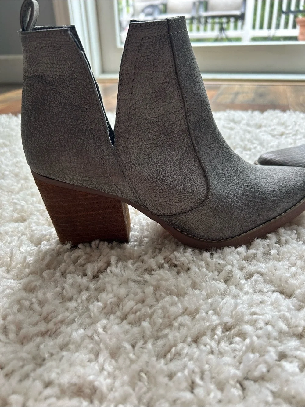 Not Rated stylish gray